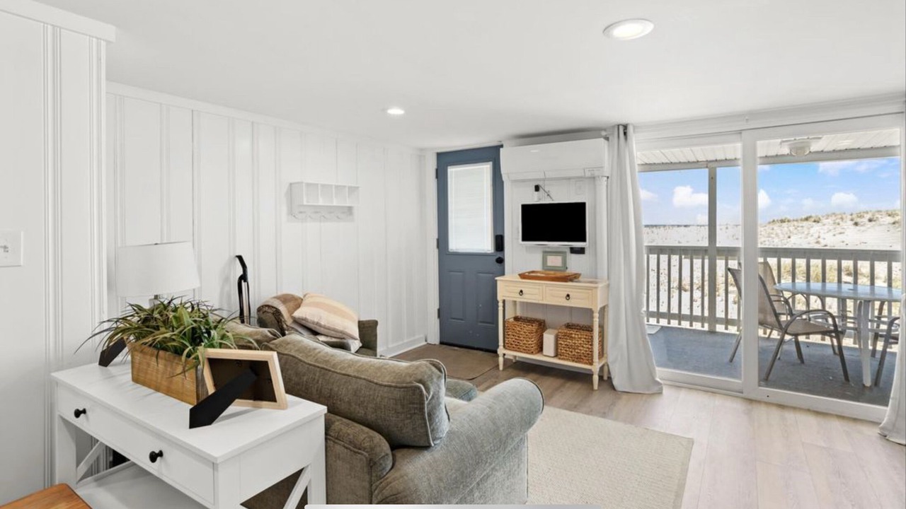 Photo of Livingroom in Hampton