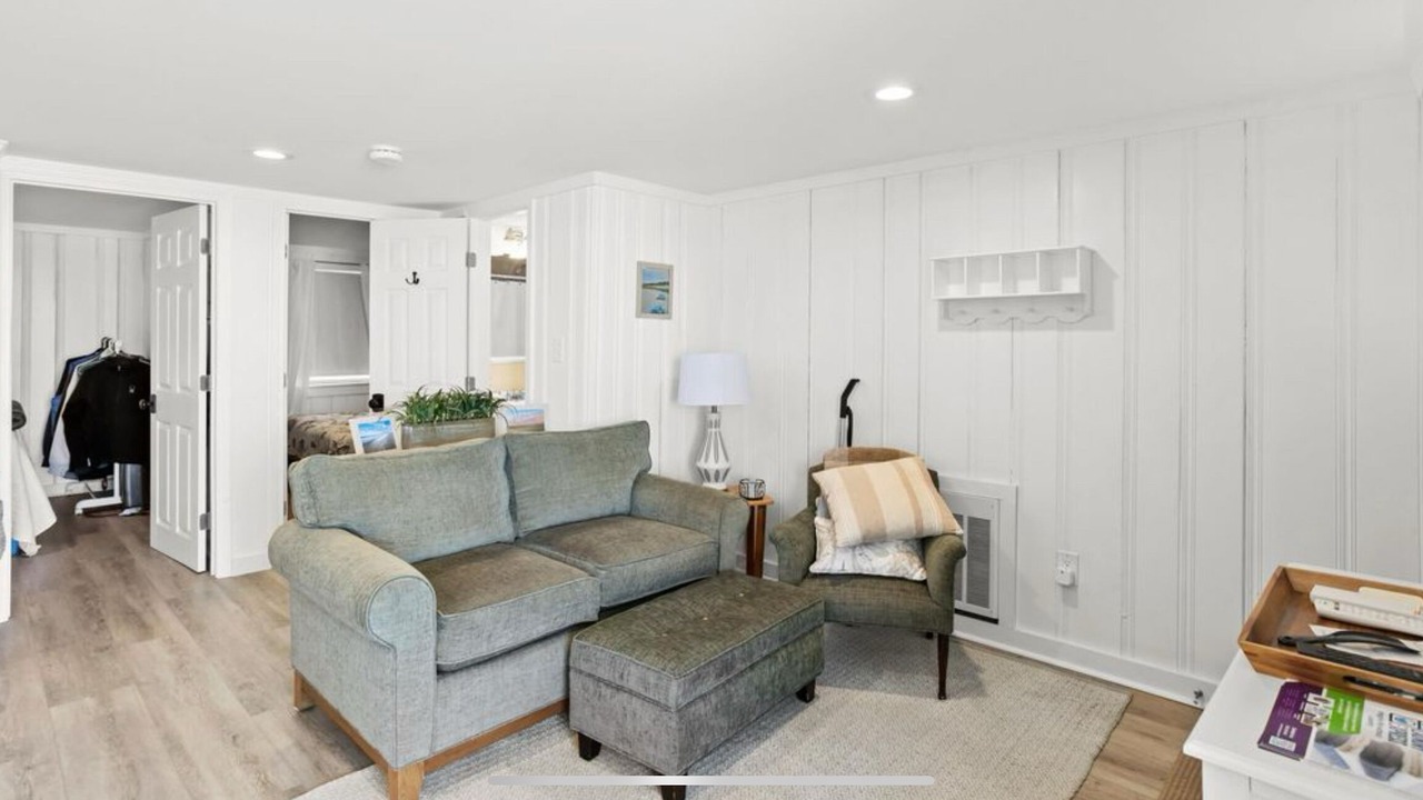 Photo of Livingroom in Hampton