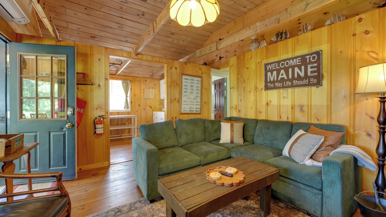 Photo of Livingroom in Waterboro