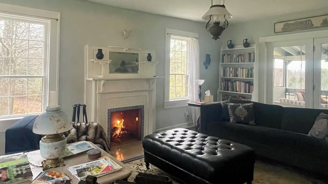 Photo of Livingroom in Meredith