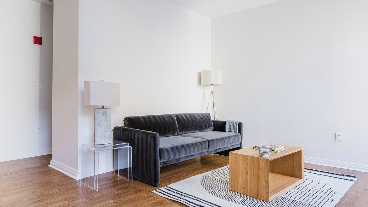Photo of Livingroom in Downtown Boston
