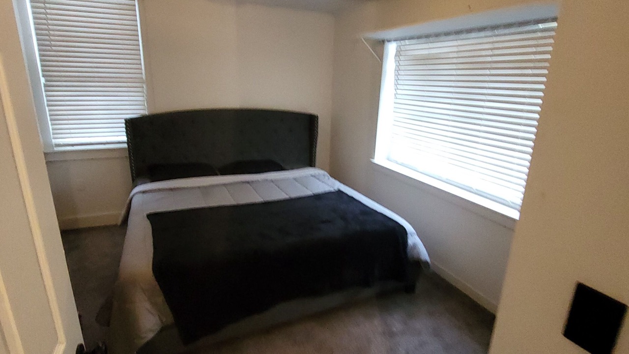 Photo of Bedroom in Town of Aurora