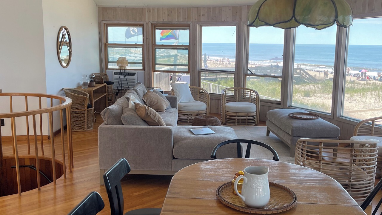 Photo of Livingroom in Ocean Beach