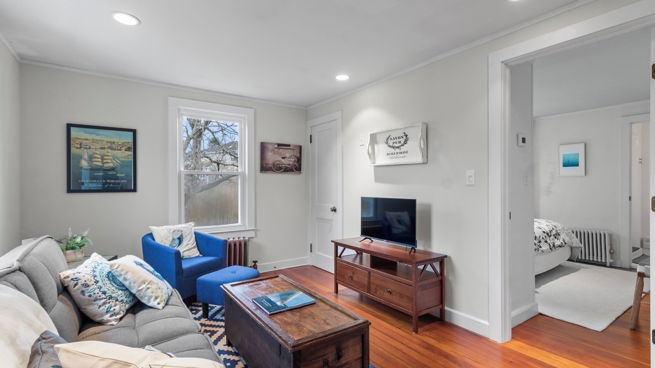 Photo of Livingroom in Mystic
