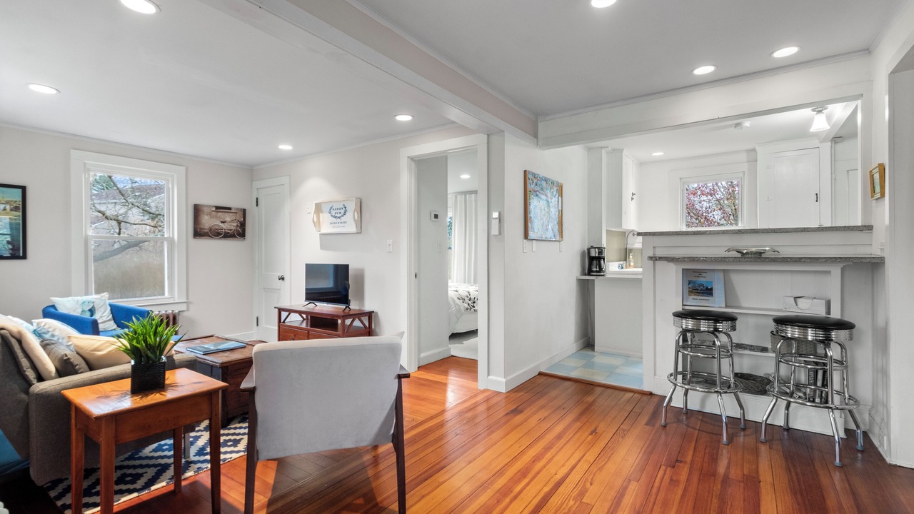 Photo of Livingroom in Mystic