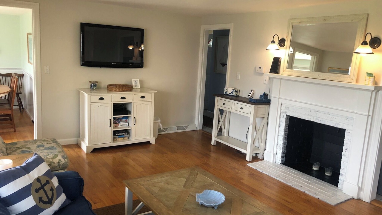 Photo of Livingroom in Hyannis