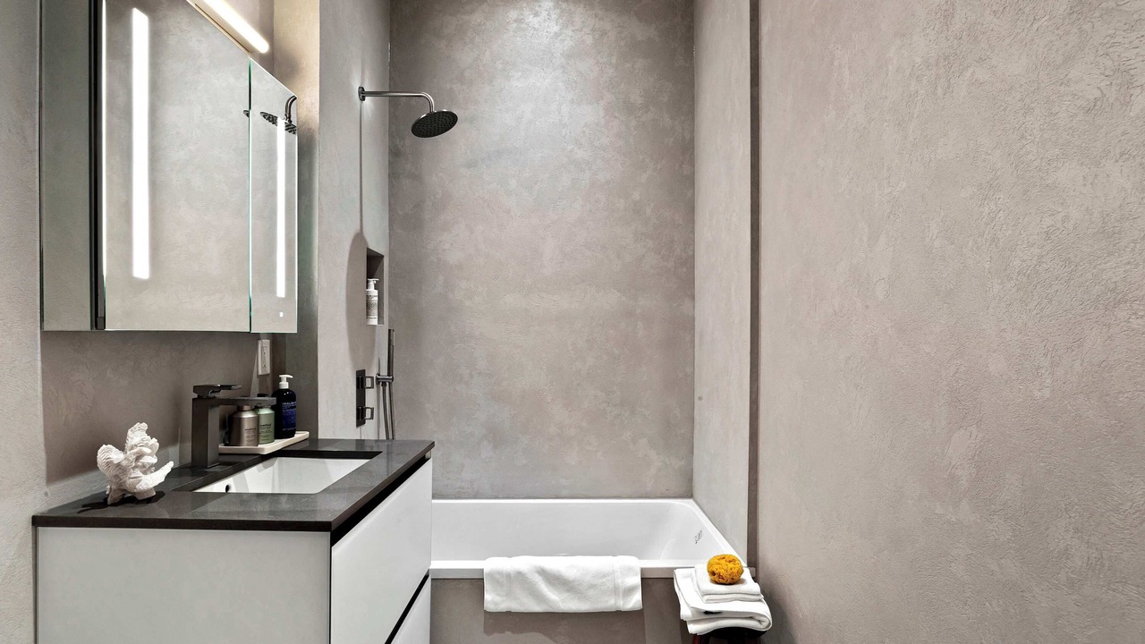 Photo of Bathroom in Bloomingdale
