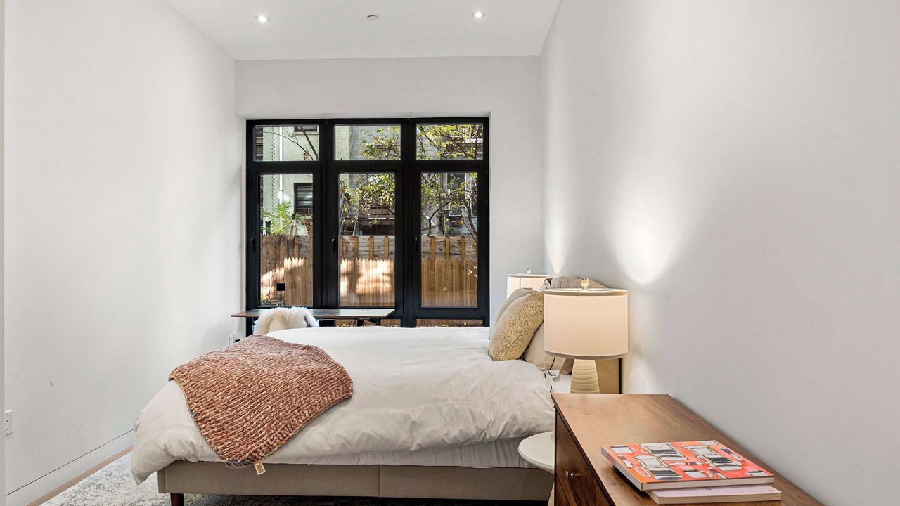 Photo of Bedroom in Bloomingdale
