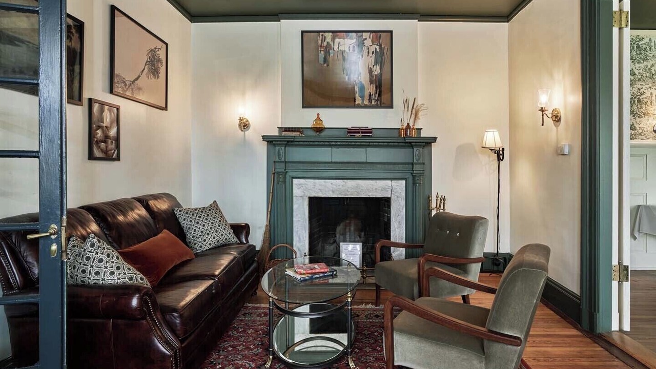 Photo of Livingroom in Lenox