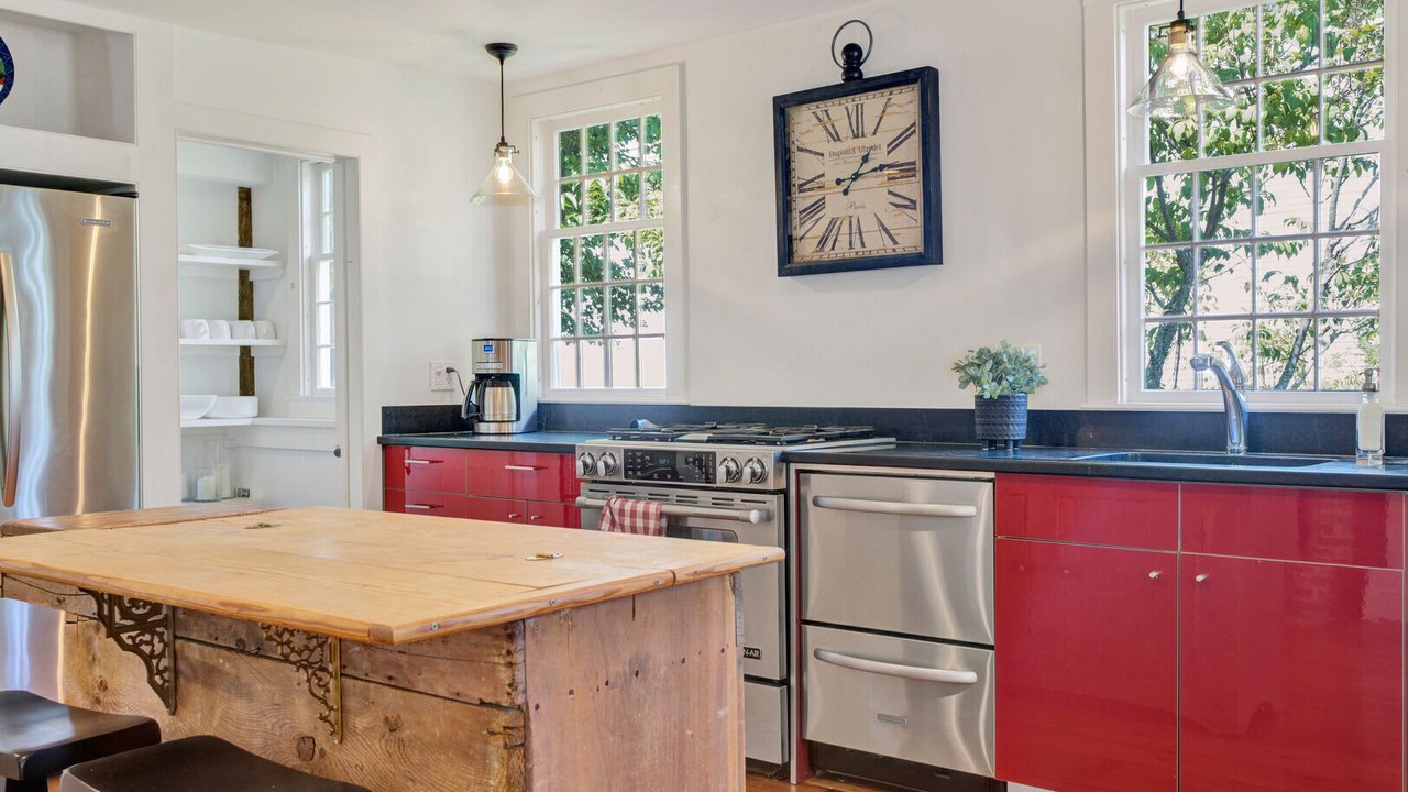 Photo of Kitchen in South Woodstock
