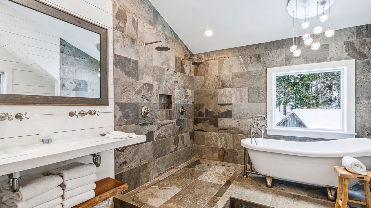 Photo of Bathroom in Reading