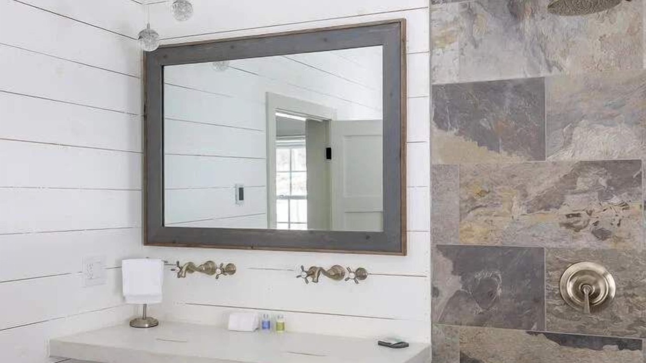 Photo of Bathroom in Reading