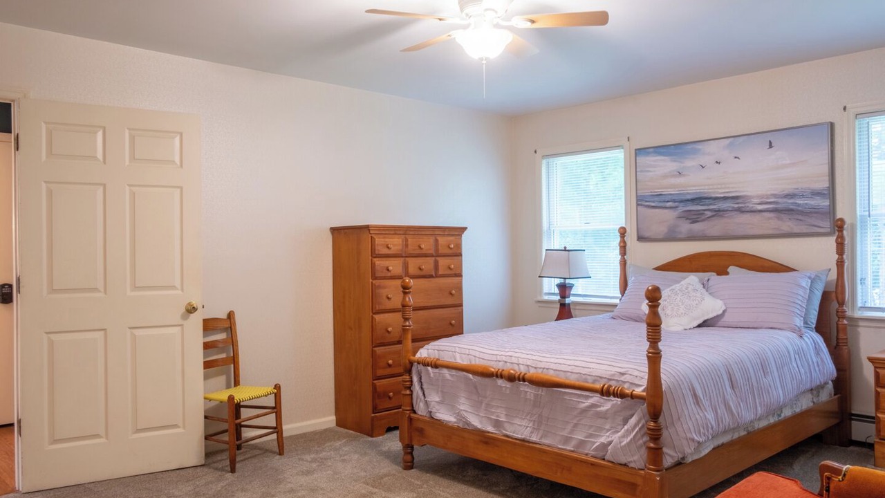 Photo of Bedroom in Newburgh