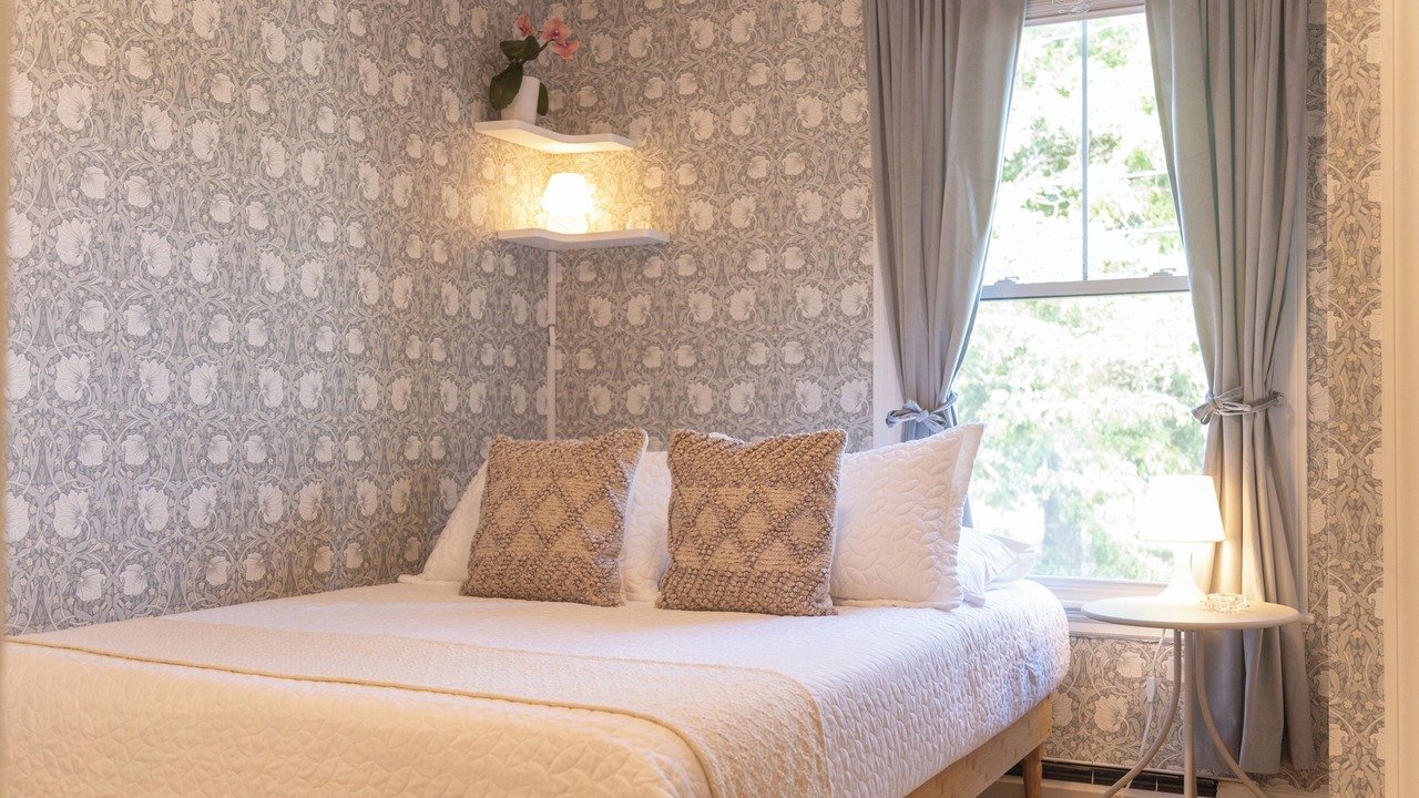 Photo of Bedroom in West End