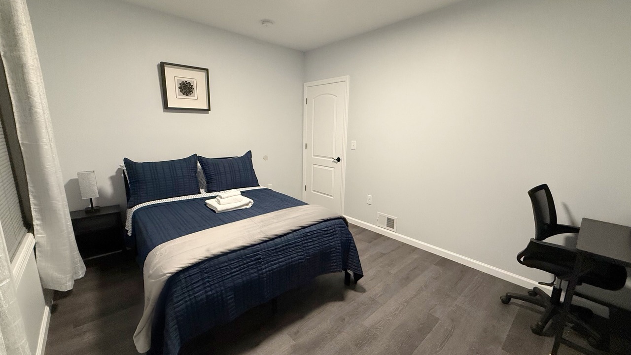 Photo of Bedroom in Lower Vailsburg