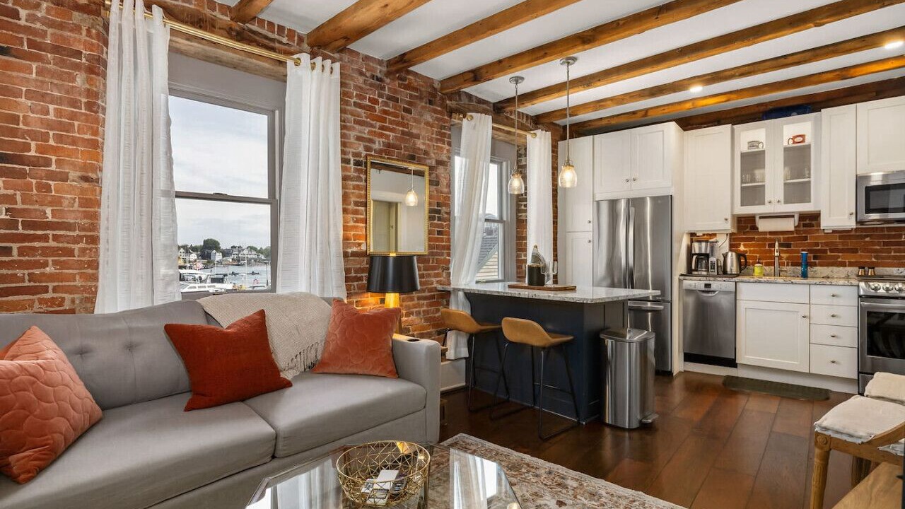 Photo of Livingroom in Portsmouth