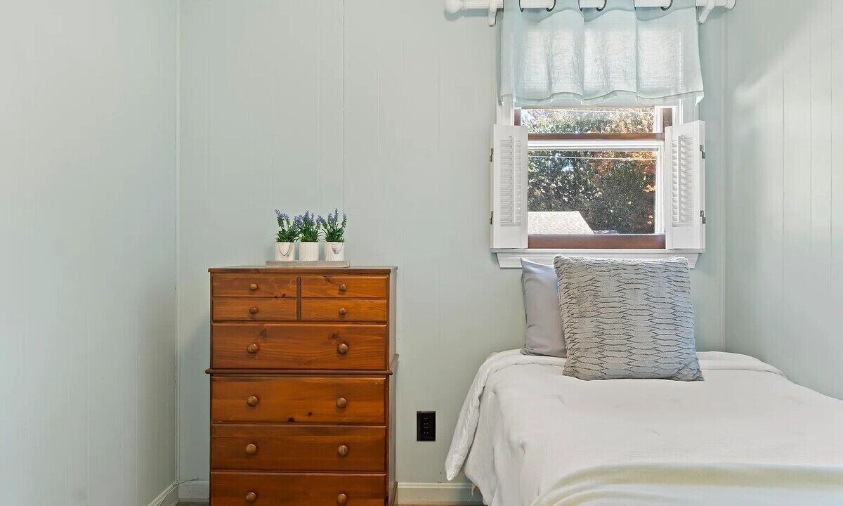 Photo of Bedroom in York Beach