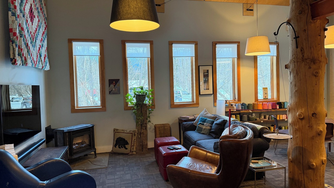 Photo of Livingroom in Manchester Center