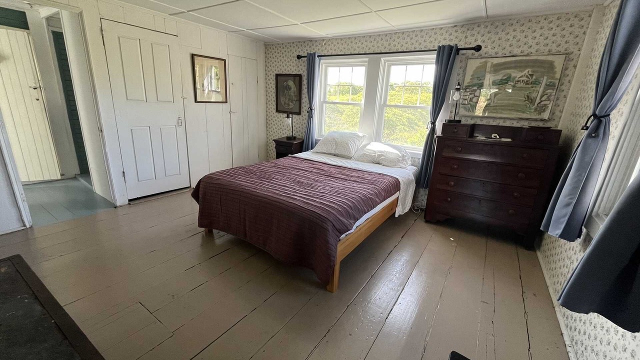 Photo of Bedroom in Aquinnah