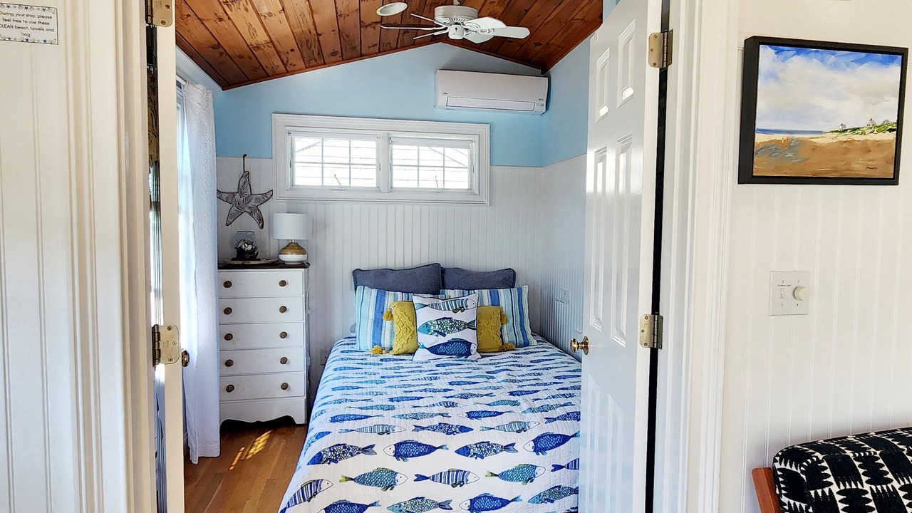 Photo of Bedroom in West Yarmouth