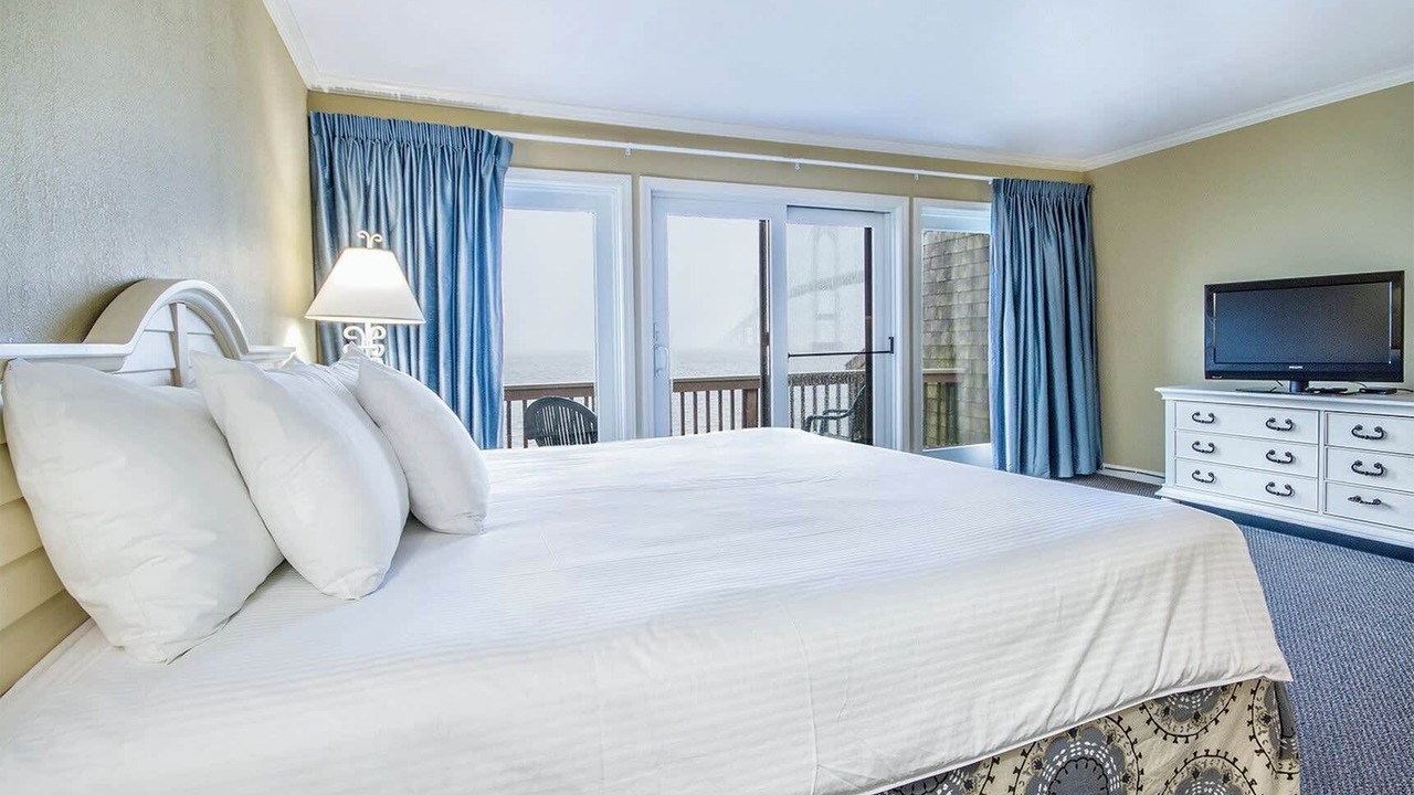Photo of Bedroom in Jamestown
