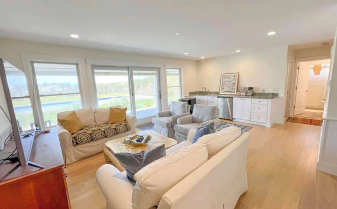 Photo of Livingroom in Edgartown