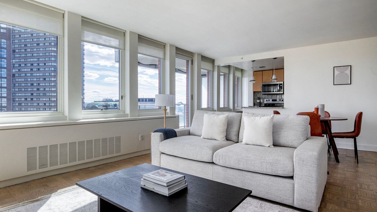 Photo of Livingroom in Back Bay