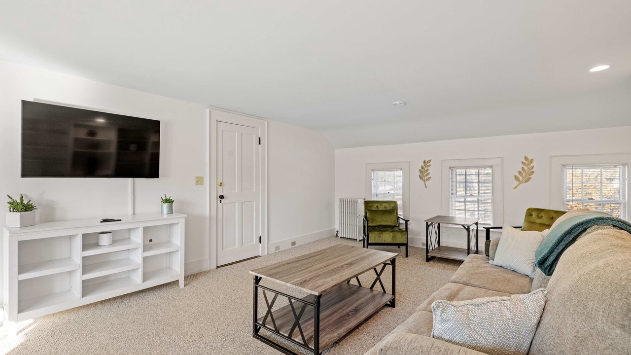 Photo of Livingroom in Concord