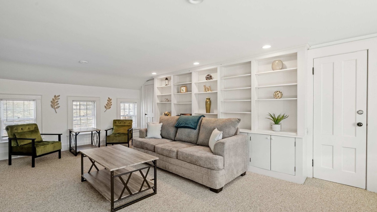 Photo of Livingroom in Concord