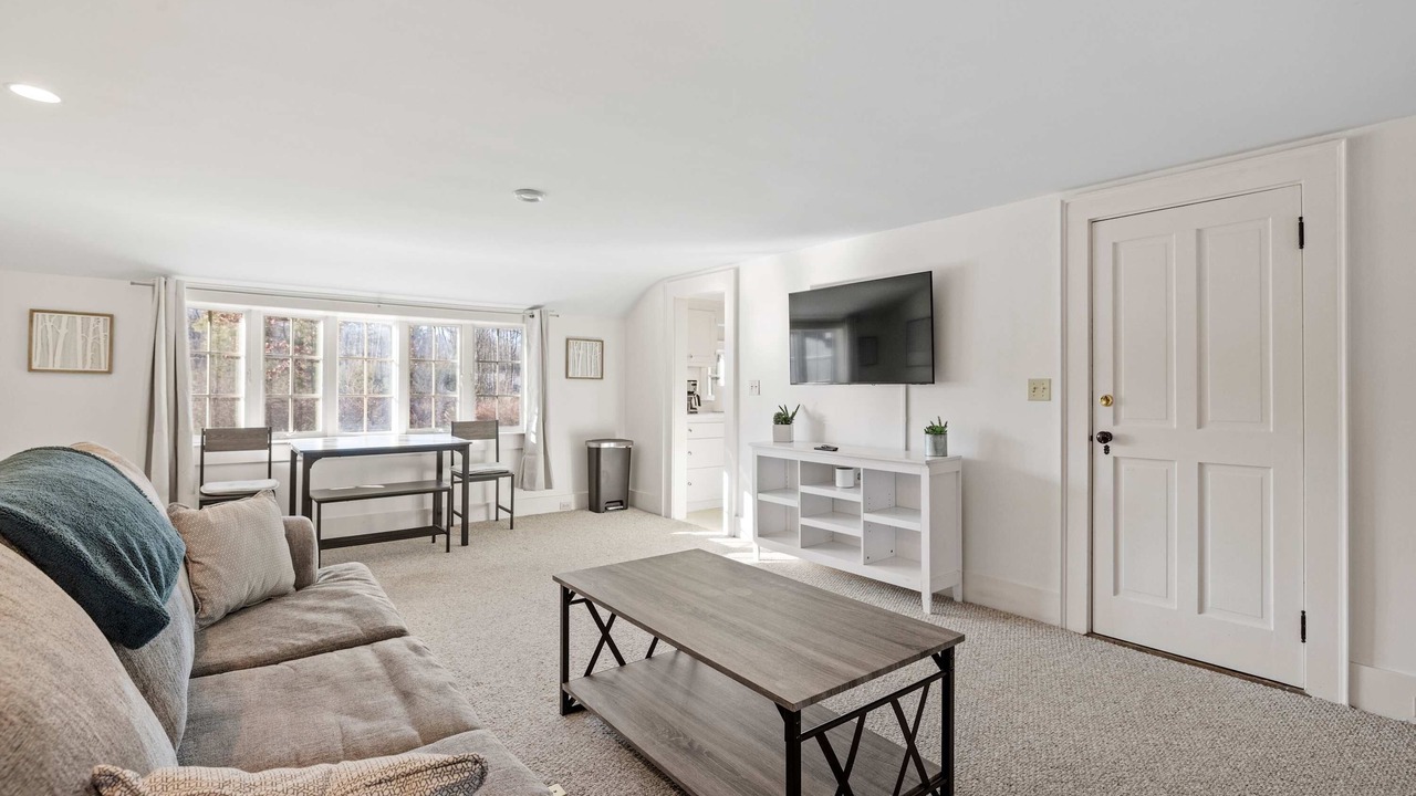 Photo of Livingroom in Concord