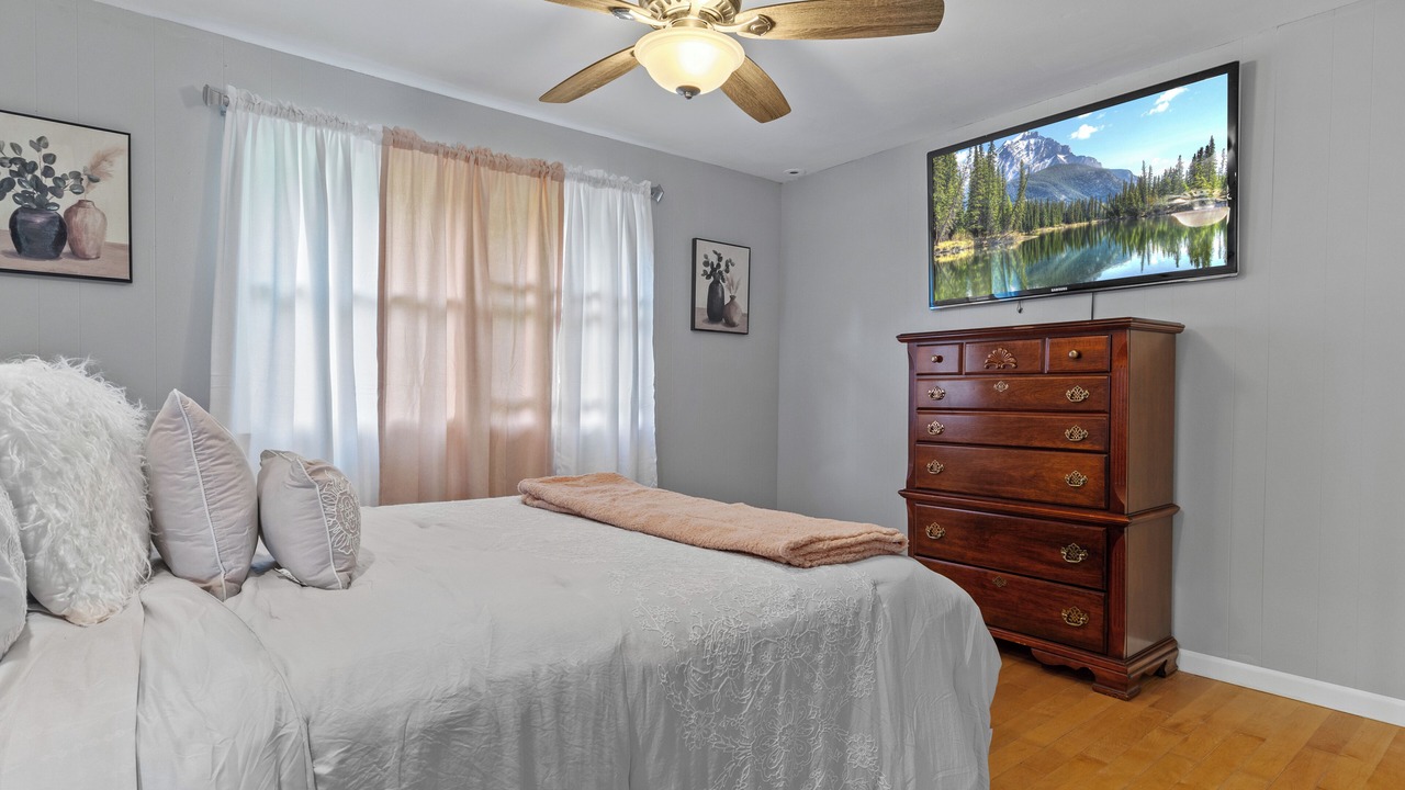 Photo of Bedroom in New London