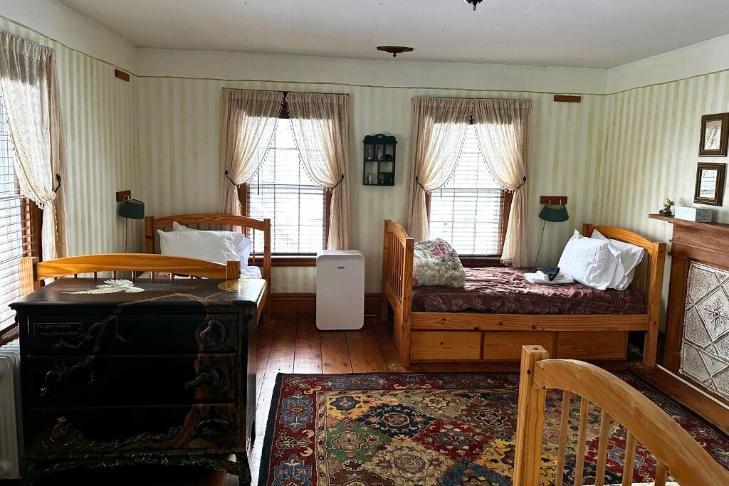 Photo of Bedroom in Rowe