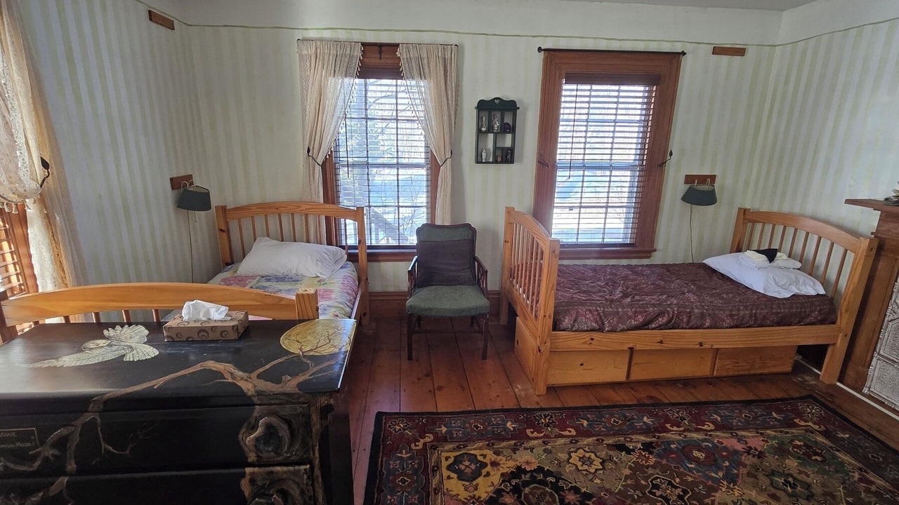 Photo of Bedroom in Rowe