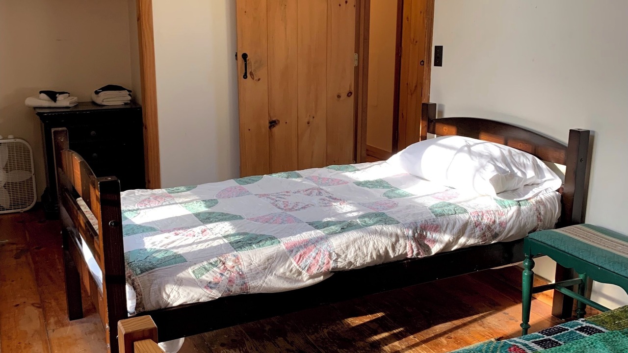 Photo of Bedroom in Rowe