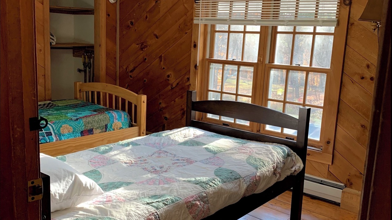 Photo of Bedroom in Rowe