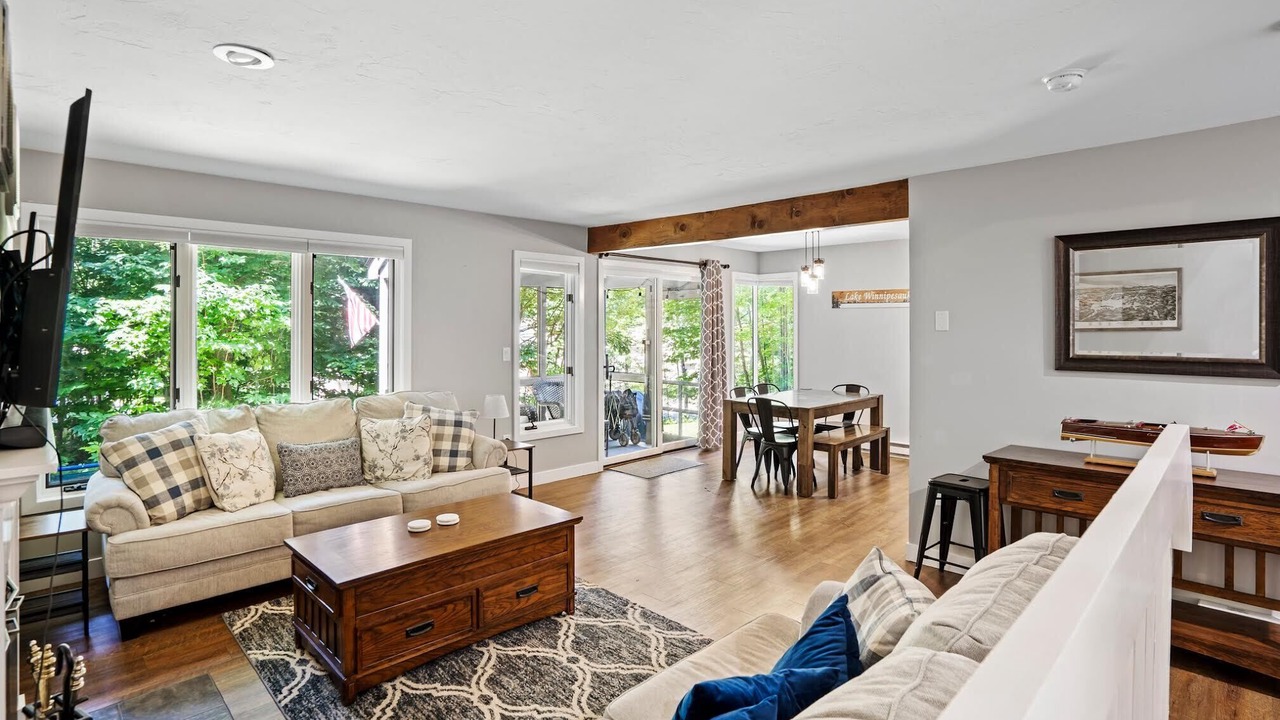 Photo of Livingroom in Gilford