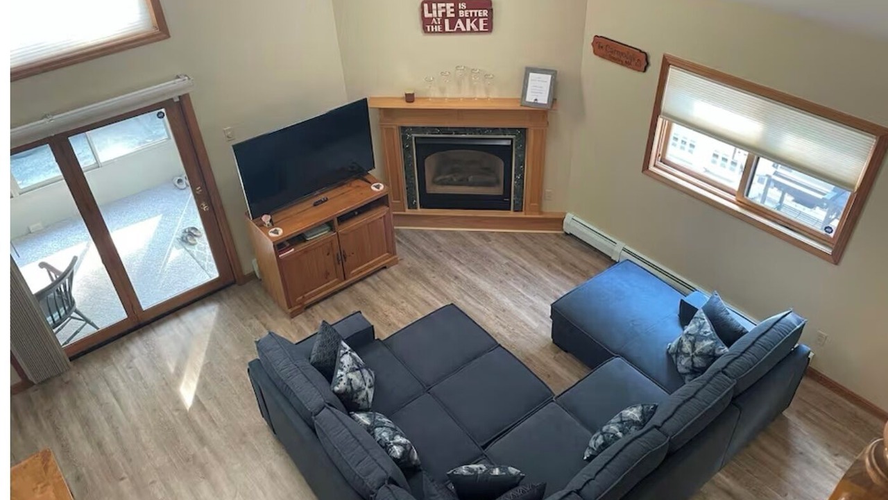 Photo of Livingroom in Moultonborough