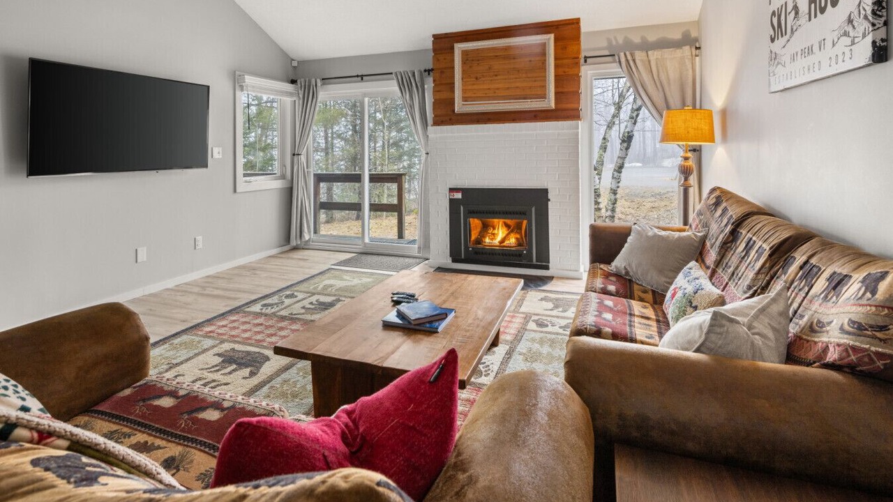 Photo of Livingroom in North Troy