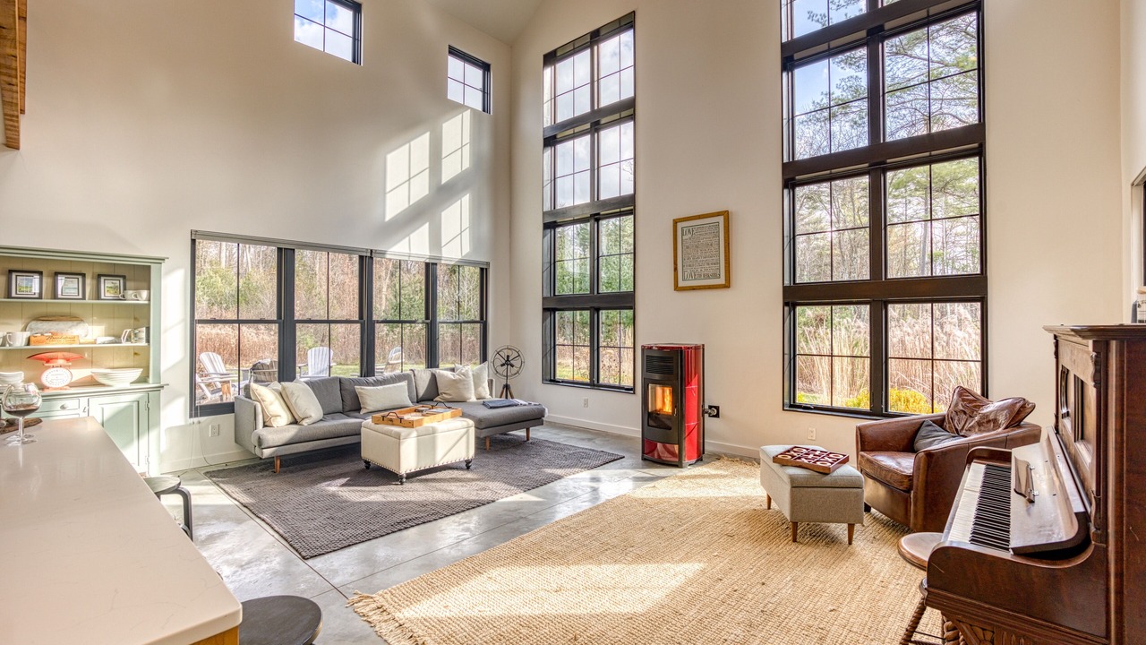 Photo of Livingroom in Lee
