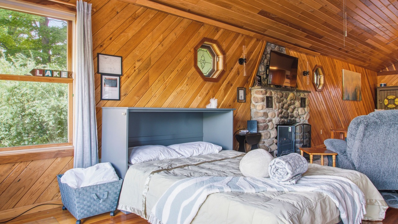 Photo of Bedroom in Hamilton