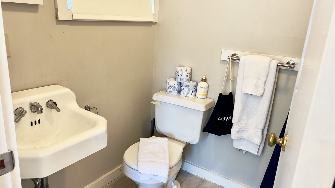 Photo of Bathroom in Ocean Park