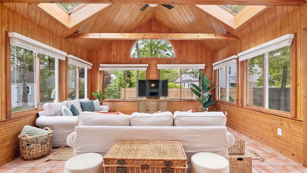 Photo of Livingroom in North Eastham