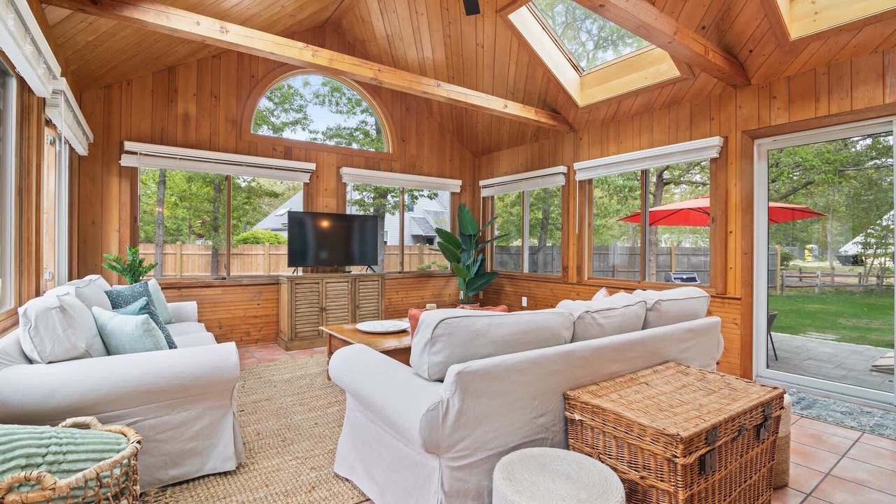 Photo of Livingroom in North Eastham