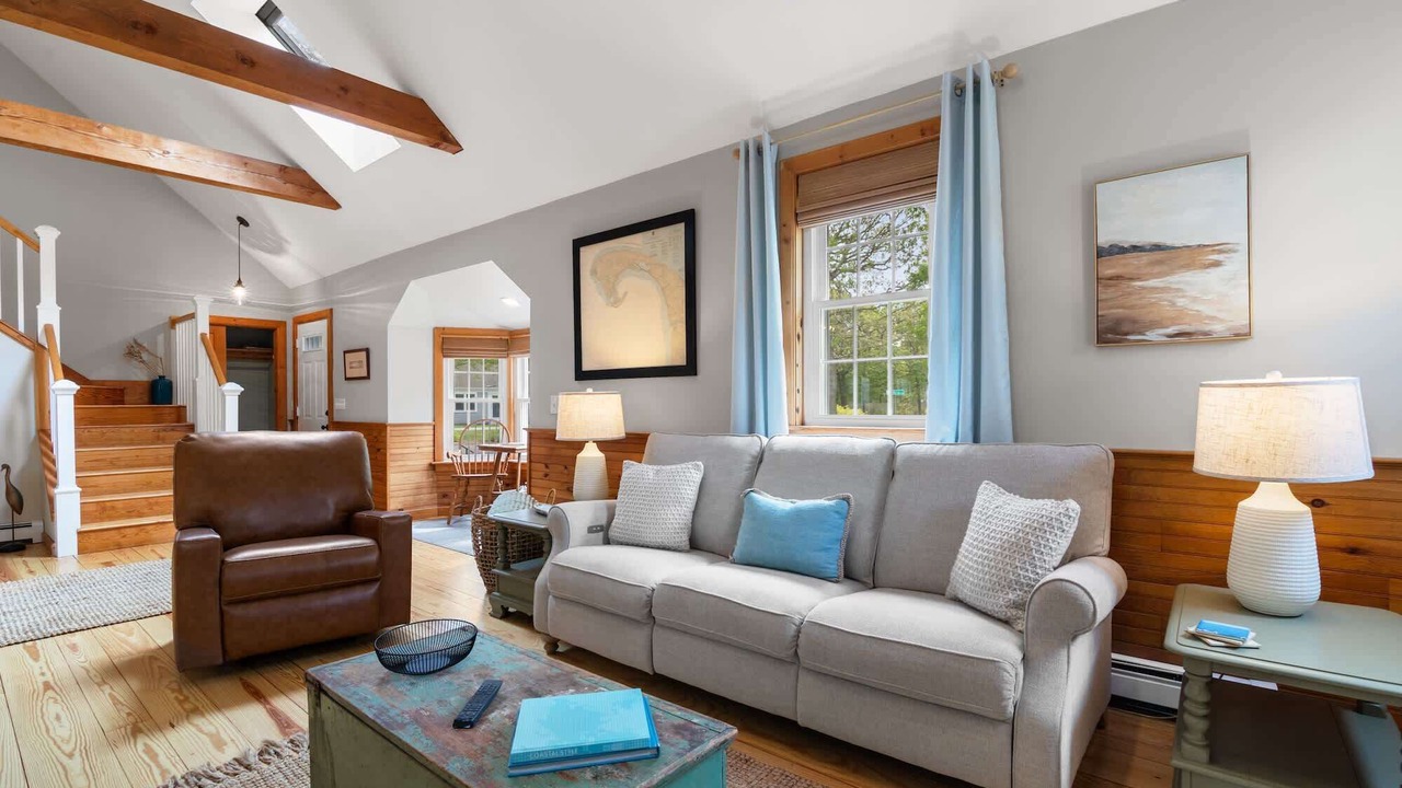 Photo of Livingroom in North Eastham