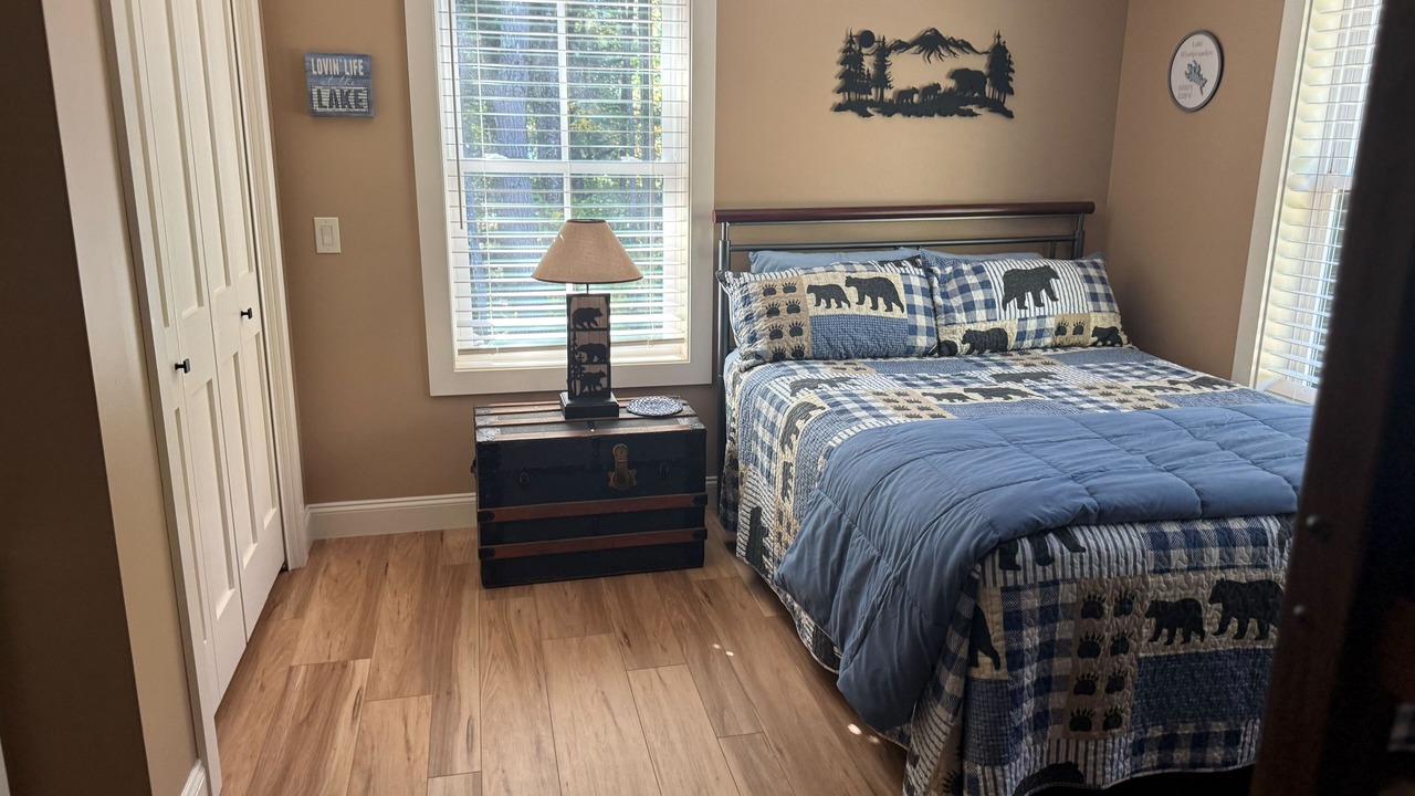 Photo of Bedroom in Moultonborough