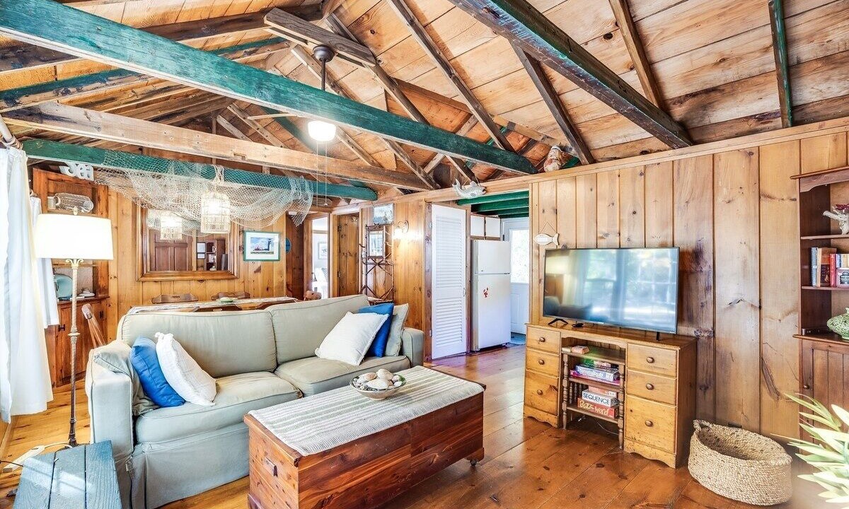 Photo of Livingroom in Eastham