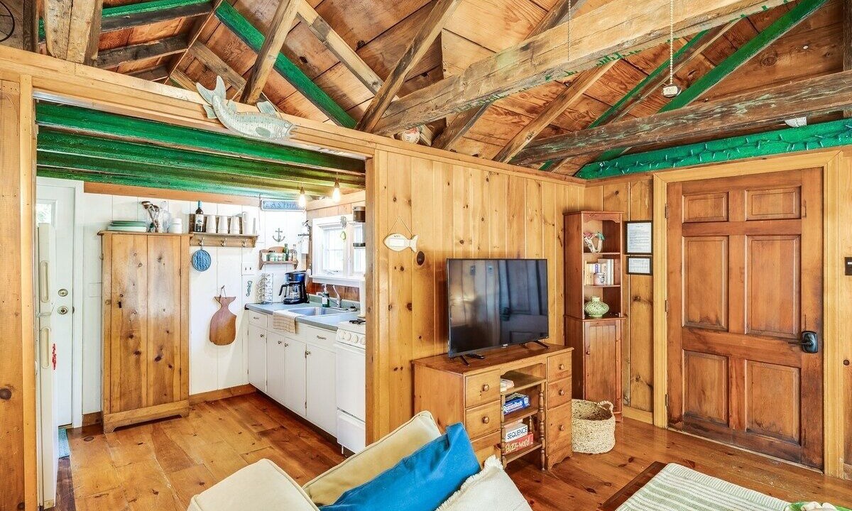 Photo of Livingroom in Eastham