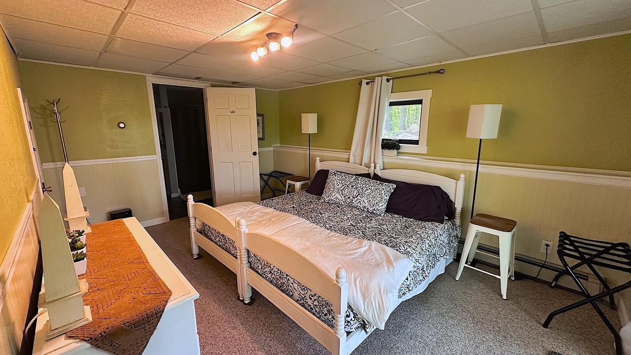 Photo of Bedroom in Greenwood