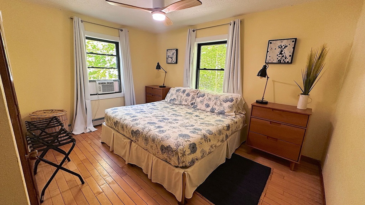 Photo of Bedroom in Greenwood