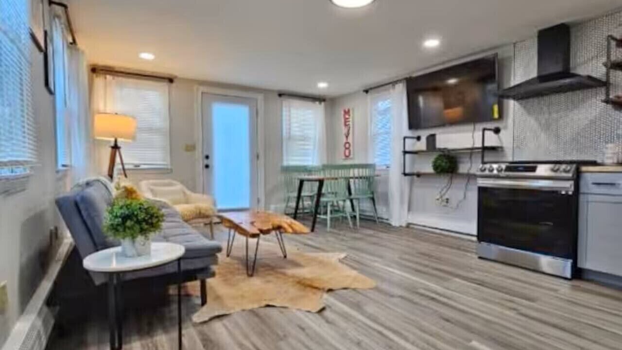 Photo of Livingroom in Revere